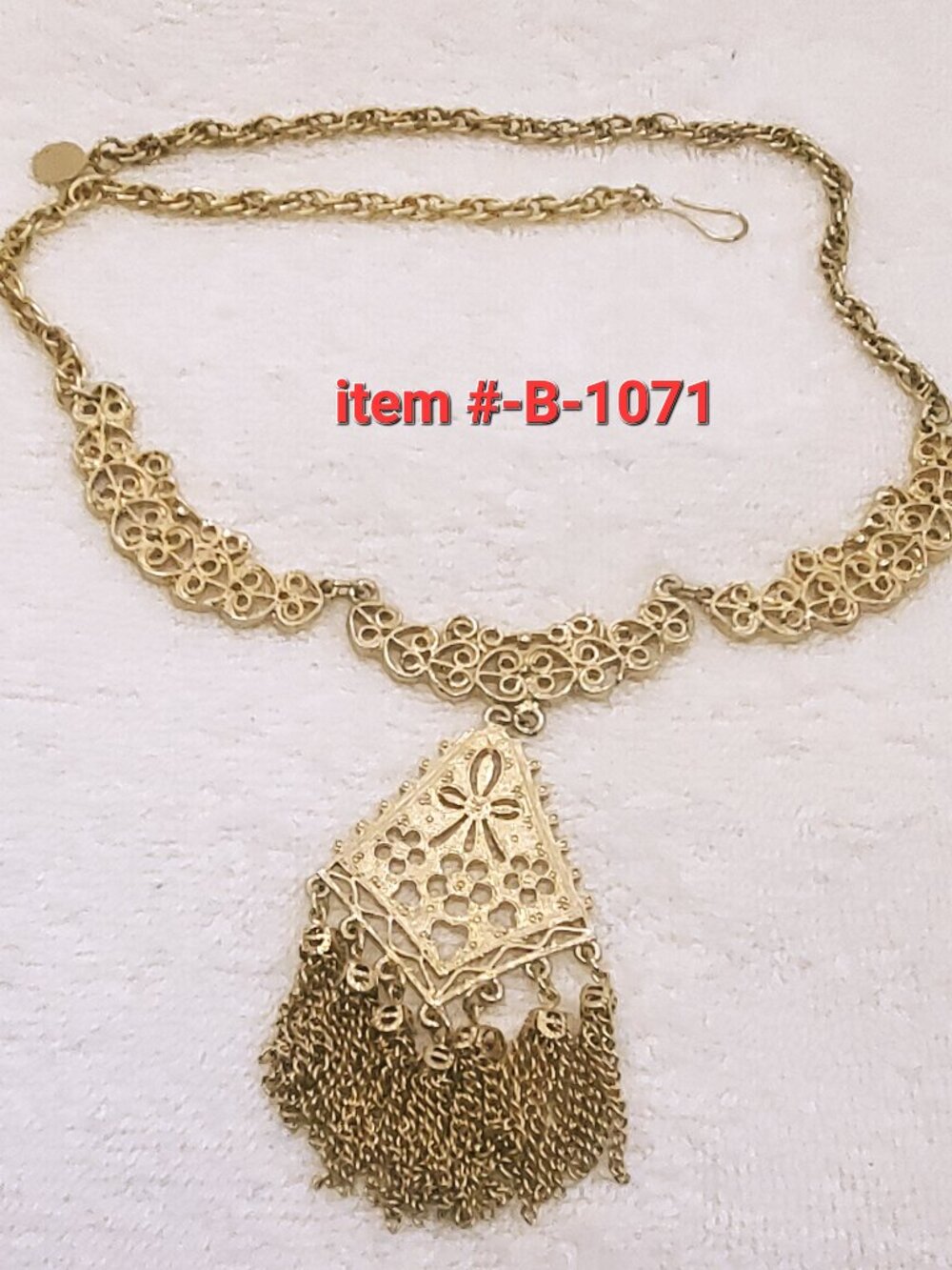 1 Gold Chain Necklace with Pendant, item # B-1071,.  wt. 68 grams.